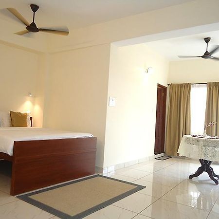 Elite Hotel Kochi Luaran gambar