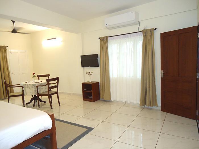 Elite Hotel Kochi Luaran gambar